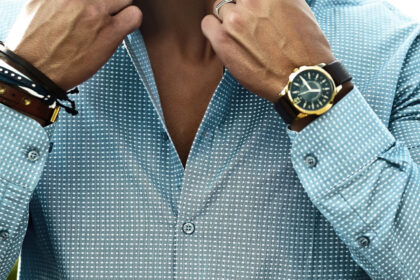 Montre homme : guide des différents types de mouvement et matériaux